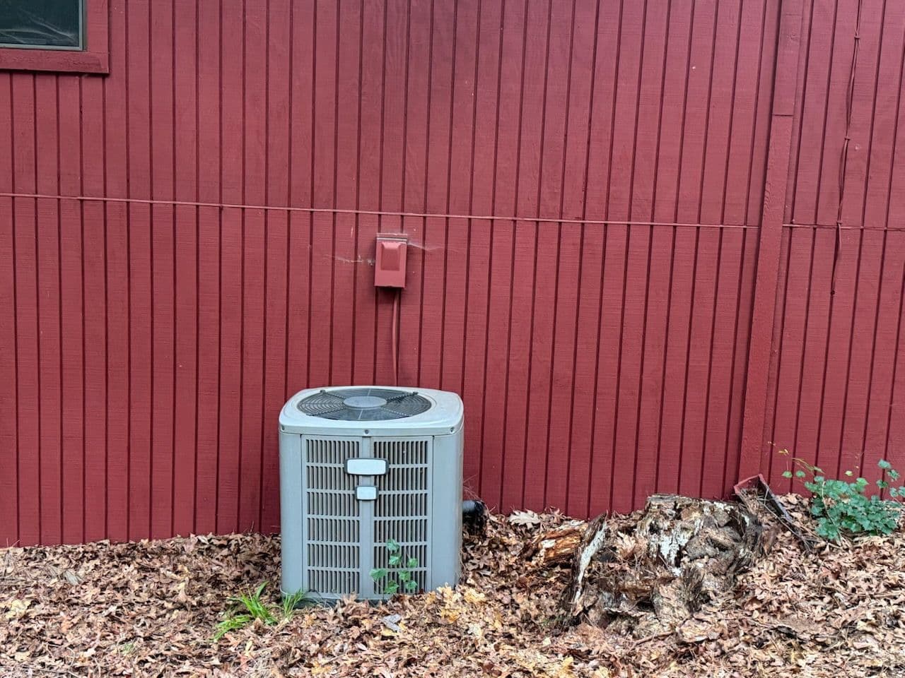 Efficient New AC Installation at Holly Lake Ranch image